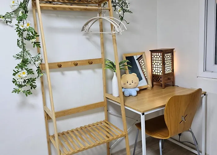 모인 하우스 *